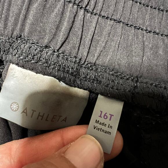 Athleta La Viva Capri Pant Womens 16 Tall Stretch Zip Pockets Straight Black - Picture 5 of 10